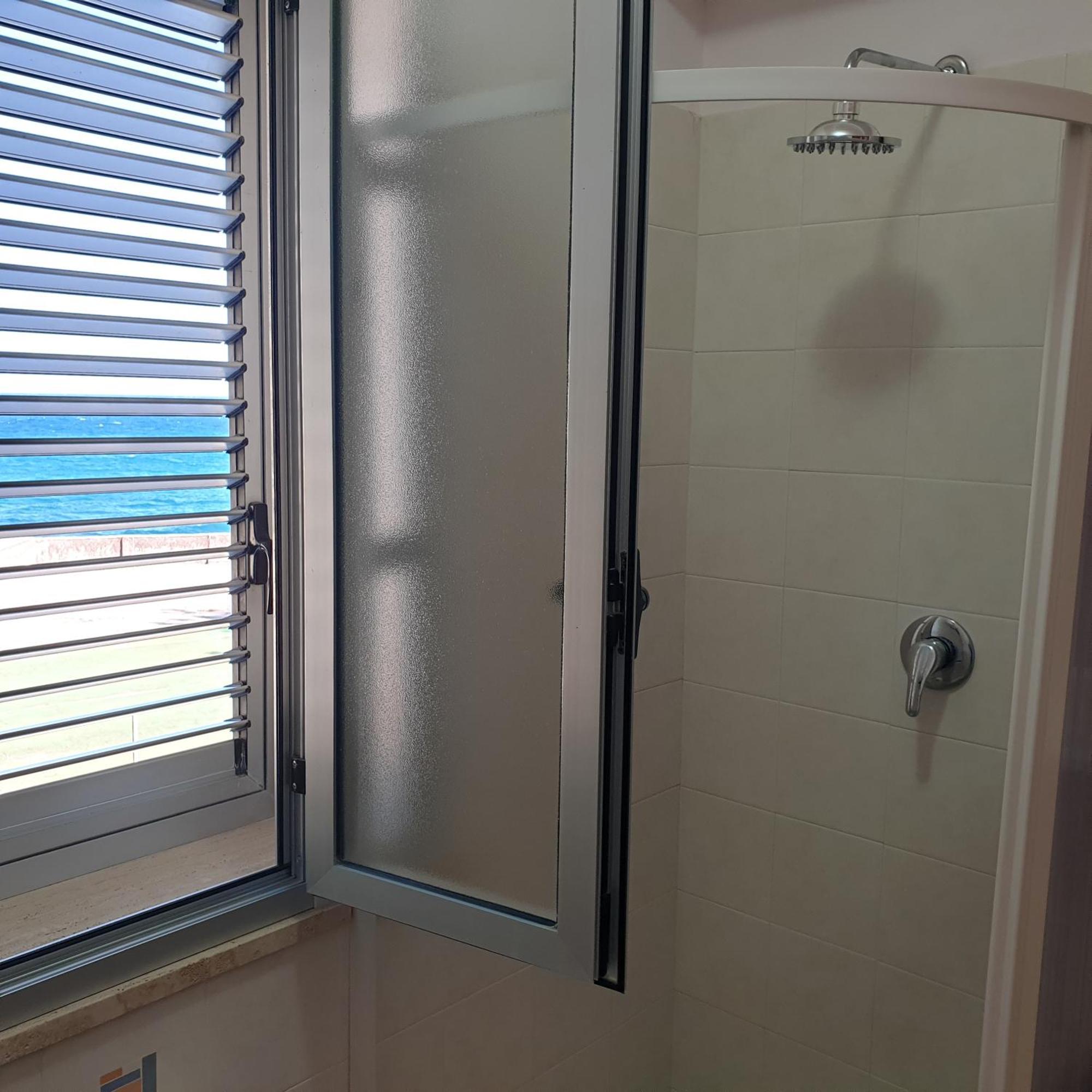 Rising Sun Bay Apartment Augusta Ngoại thất bức ảnh